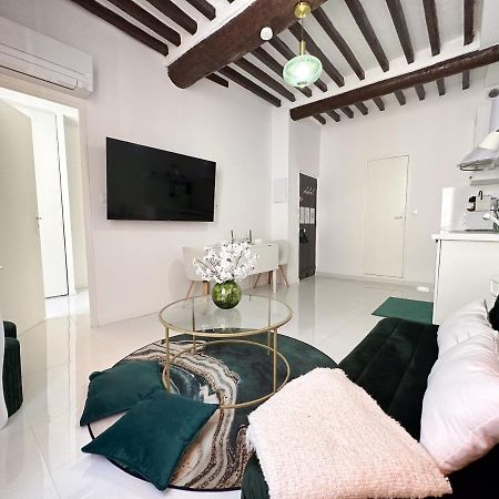 Appartamento Le Cosy Safranier Vieil Antibes Esterno foto